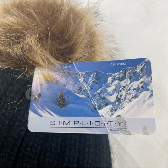 NWT Apollo Simplicity George Dickel Beanie Womens OSFM Black Pom Poof Whisky - Picture 7 of 11